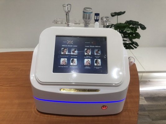 8Écran tactile LCD à couleur réelle de.4 pouces 980nm Diode Laser Machine d'élimination des veines d'araignée pour l'élimination des lésions vasculaires Solution
