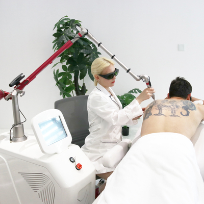 1064nm Q commuté Nd Yag Laser Picosecond Machine d'élimination des tatouages