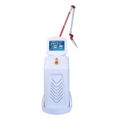 Machine à laser Q médicale commutée ND YAG de type stationnaire certifiée FDA