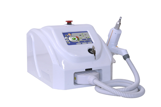 3 en 1 Q Switch ND Yag Laser Machine Détachement de tatouage Services OEM ODM
