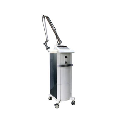 40W 60W machine laser CO2 fractionnée pour l' élimination des rides