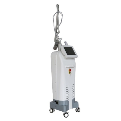 Machine fractionnée laser portable 40W pour salon de beauté 2 ans de garantie