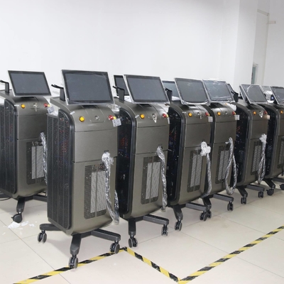 755nm 808nm 1064nm Machine de beauté multifonctionnelle Pico Nd YAG Laser avec technologie RF